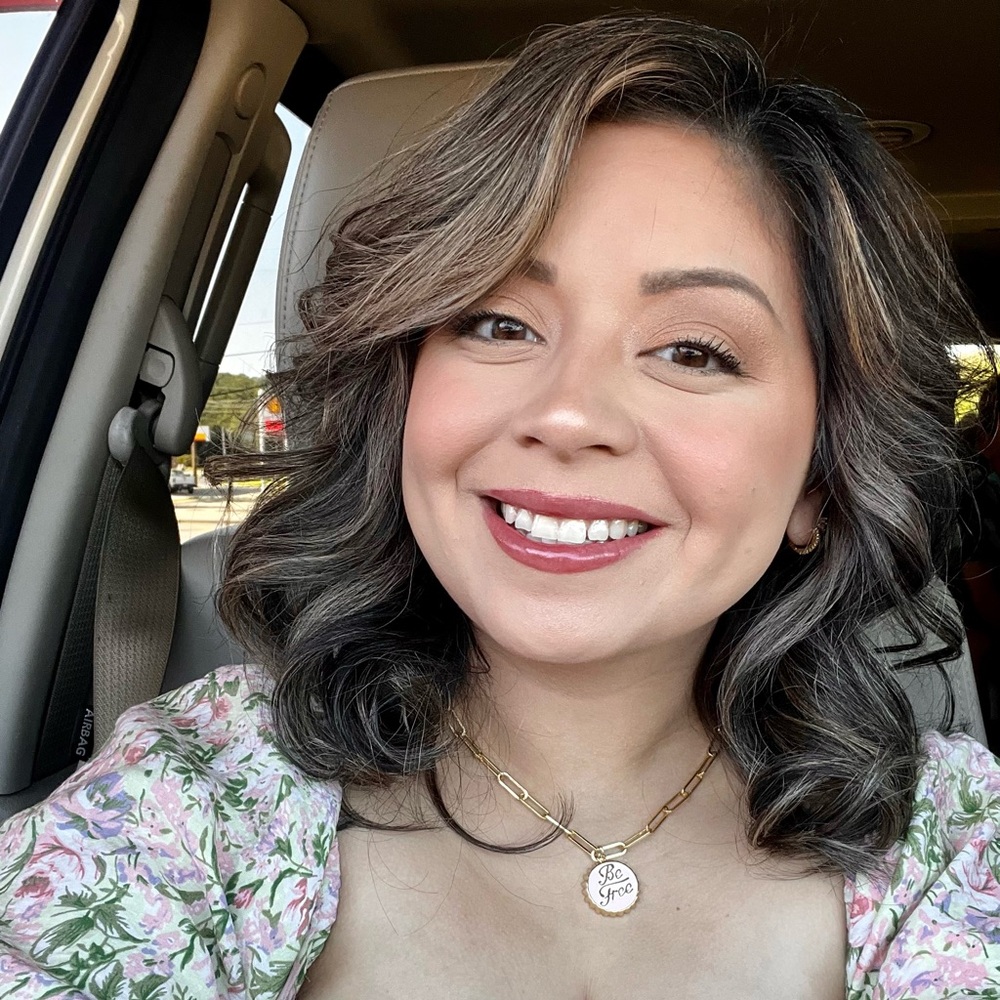 Meet your Posher, Lorena